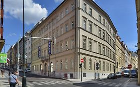 Ea Hotel New Town